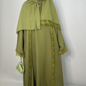 L’ensemble lace olive