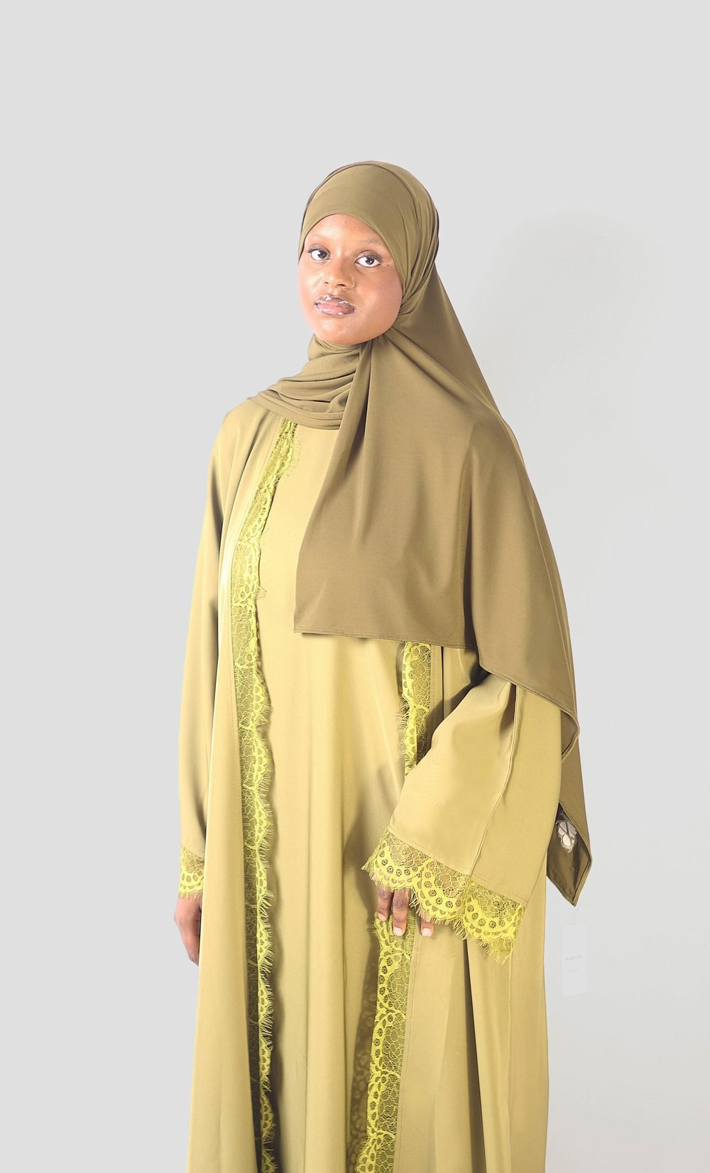 L’ensemble lace olive – Image 2