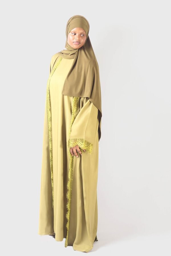 L’ensemble lace olive